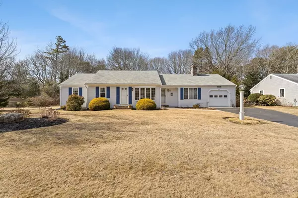 363 Prince Hinckley Rd, Barnstable, MA 02632