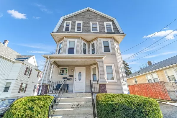 90 Safford St, Quincy, MA 02170