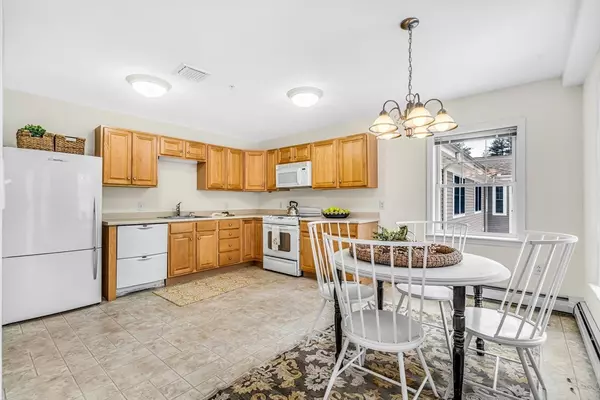 Stow, MA 01775,34 Meeting House Lane #305