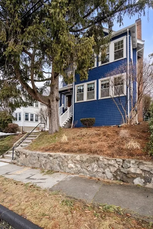 105 Hammond Rd #2, Belmont, MA 02478