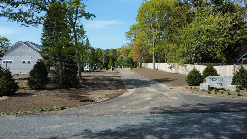 Orleans, MA 02653,6 Monomoy Lane