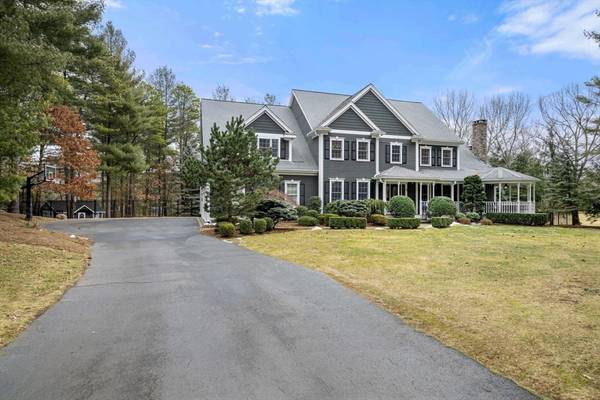 3 Opal Cir, Franklin, MA 02038