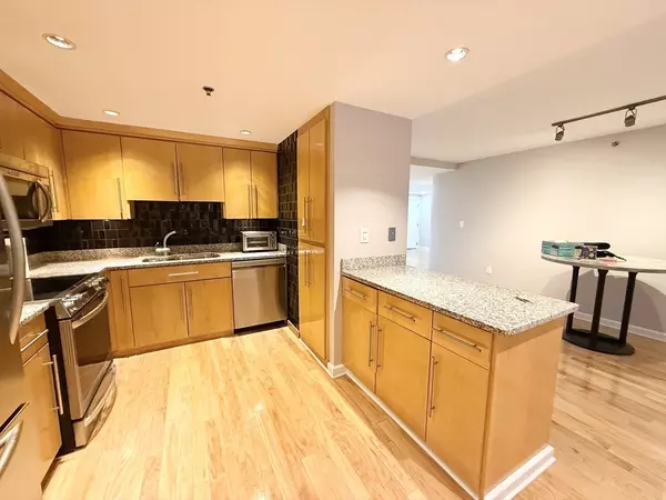 165 Tremont St #704, Boston, MA 02111