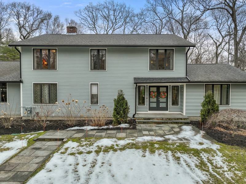 30 Trailside Rd, Weston, MA 02493