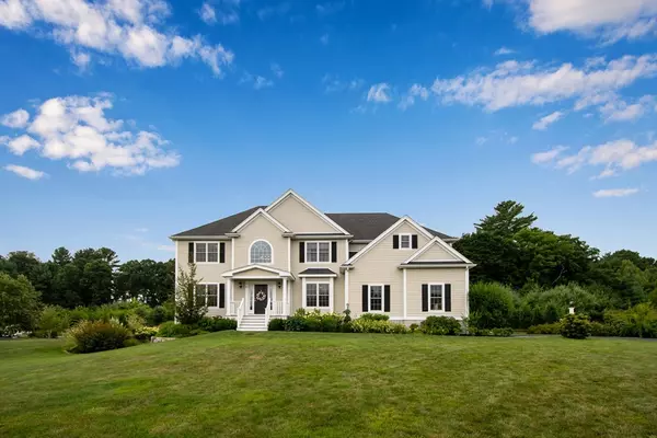 10 Beech St, Millis, MA 02054