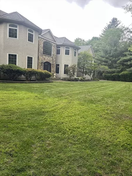 7 Rockport Rd, Weston, MA 02493