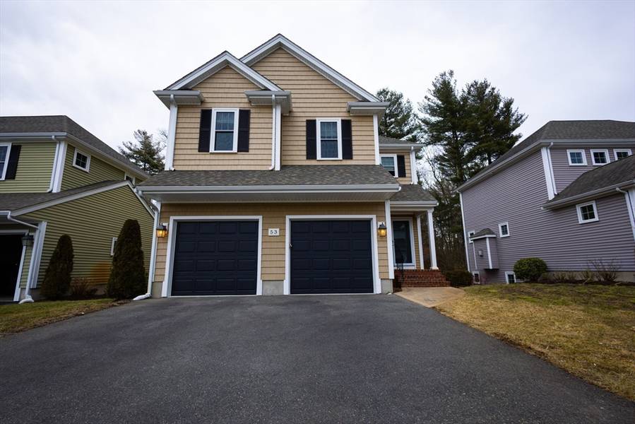 53 Surrey Ln #28, East Bridgewater, MA 02333