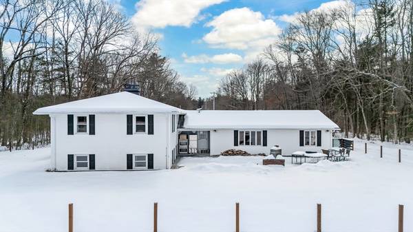 128 Boardman St, Belchertown, MA 01007