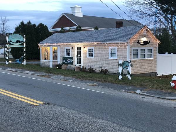 855 Main St, Dennis, MA 02670