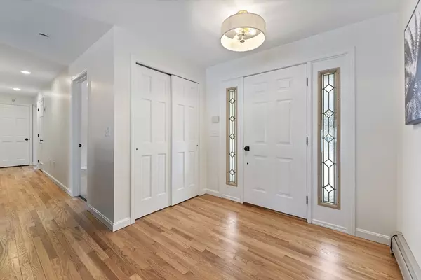 Easthampton, MA 01027,282 Loudville Road #1