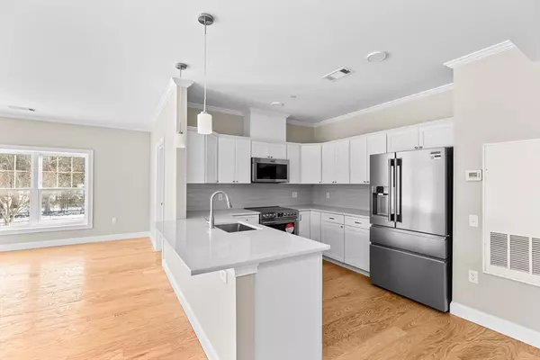 Milton, MA 02186,485 Blue Hills Parkway #27