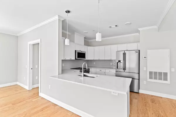 Milton, MA 02186,485 Blue Hills Parkway #14