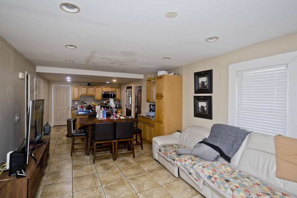 Springfield, MA 01119,34 Temby St