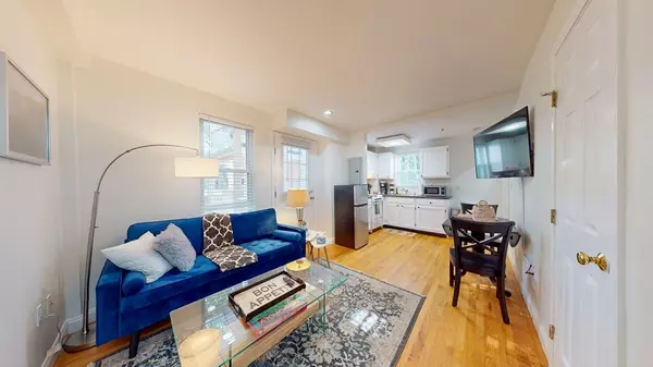 23 Jay St #D, Cambridge, MA 02139