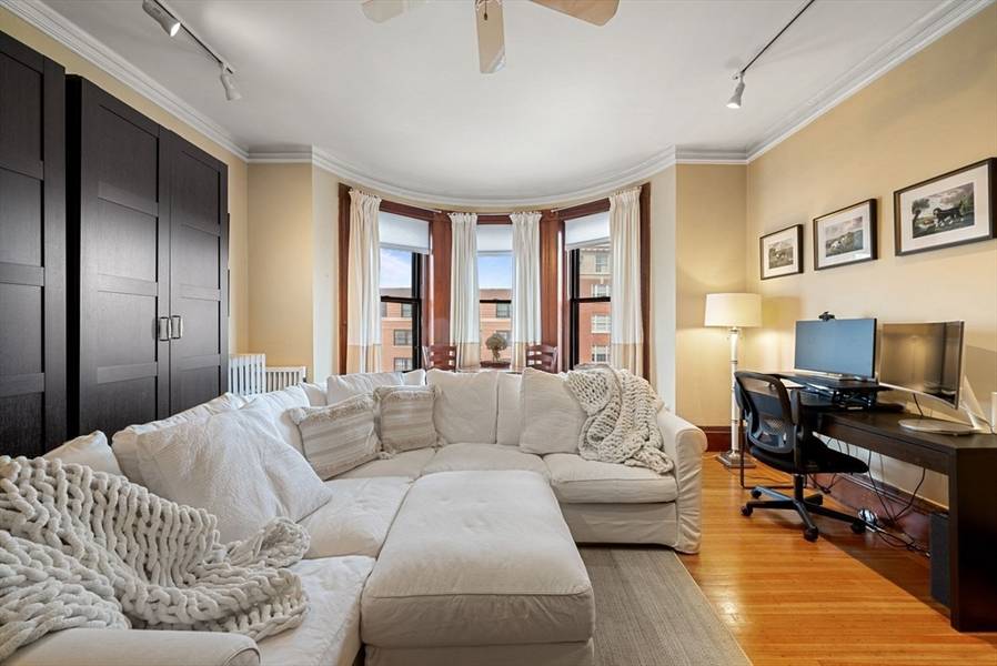 295 Beacon #53, Boston, MA 02116