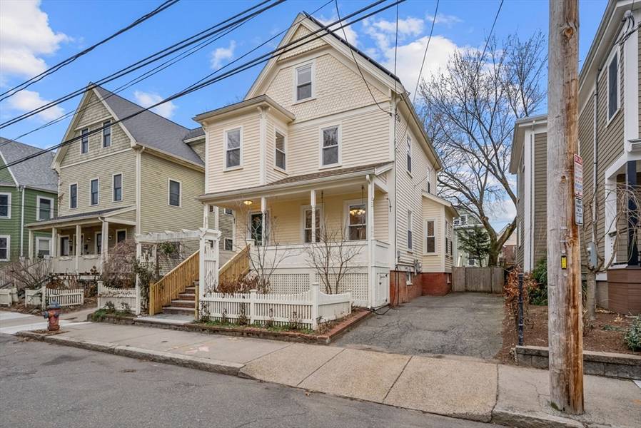 30 Gorham St, Somerville, MA 02144