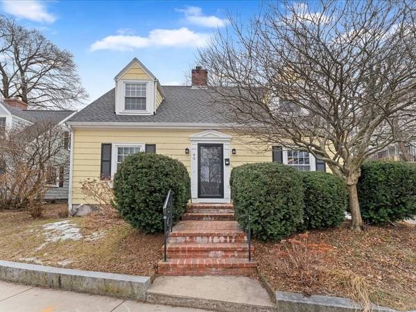 40 Lake Shore Rd, Boston, MA 02135