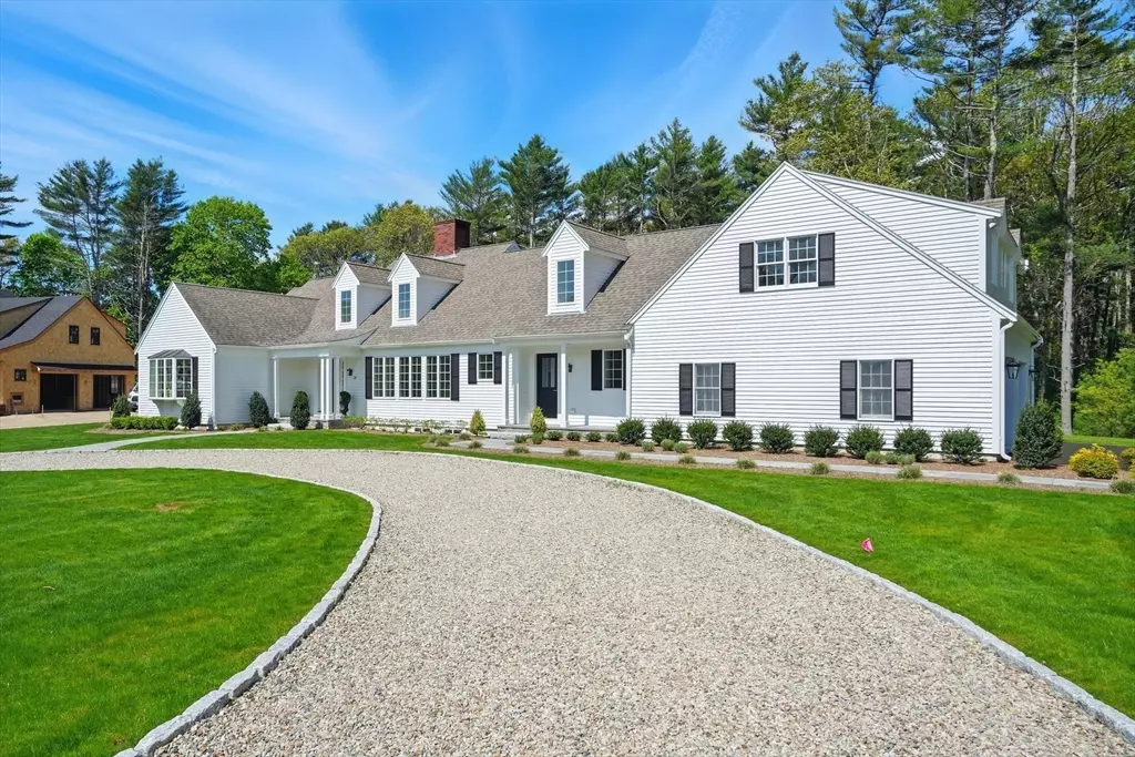 Duxbury, MA 02332,25 Hawthorn Hill