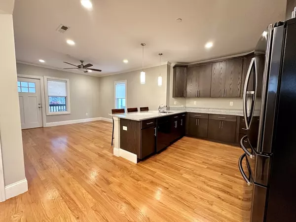 31 Hancock St #2, Somerville, MA 02144