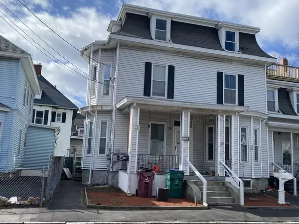 127 Dover St #3, Lowell, MA 01851