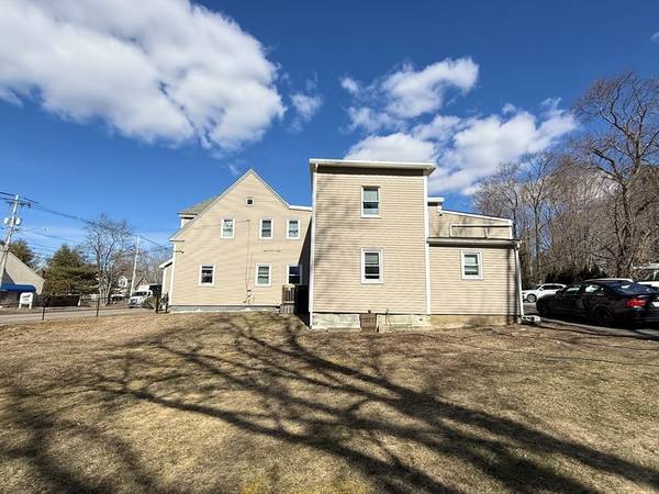 East Bridgewater, MA 02333,818 Bedford St