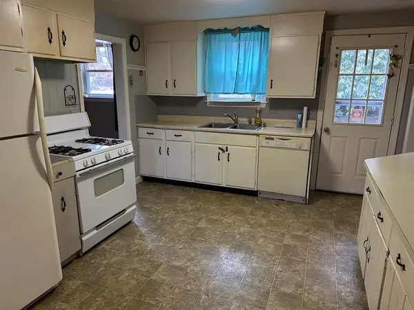 Fitchburg, MA 01420,67 Longedge Ave.