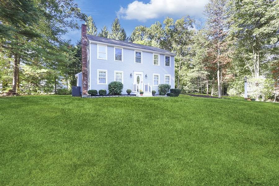 4 Mary Anne Dr., Franklin, MA 02038