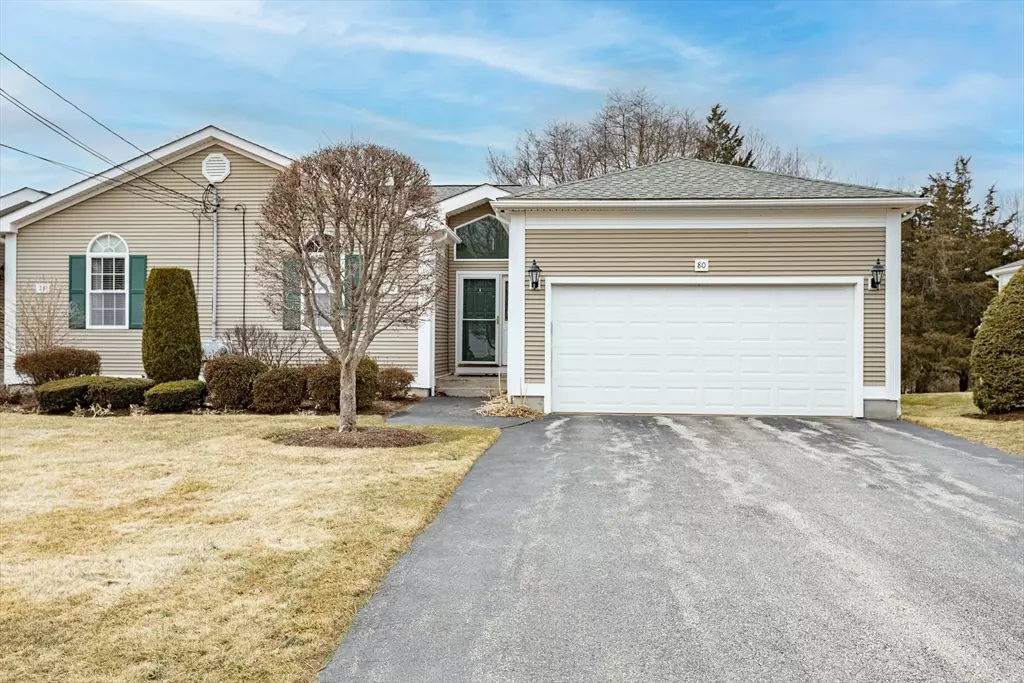 Smithfield, RI 02917,80 Orchard Meadows Dr #80