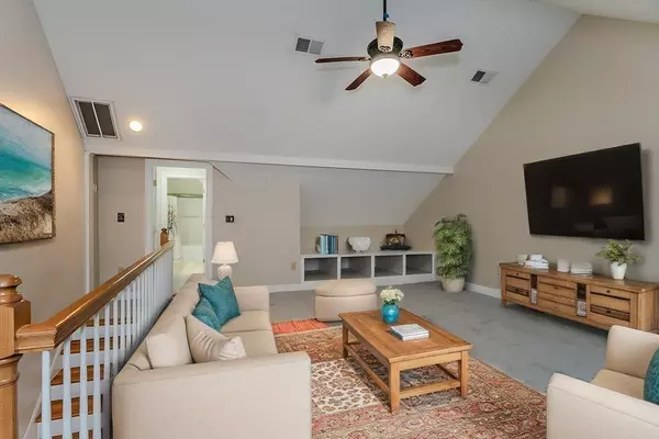 Northampton, MA 01060,23B Lyman Road #23B