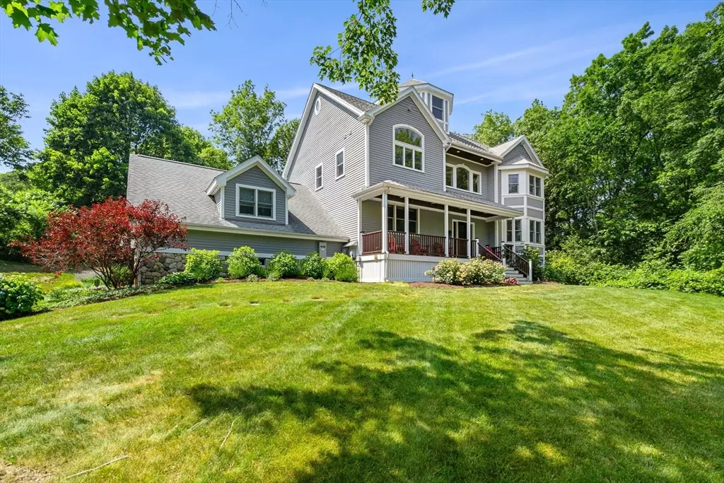 Ipswich, MA 01938,8 Cogswell Street