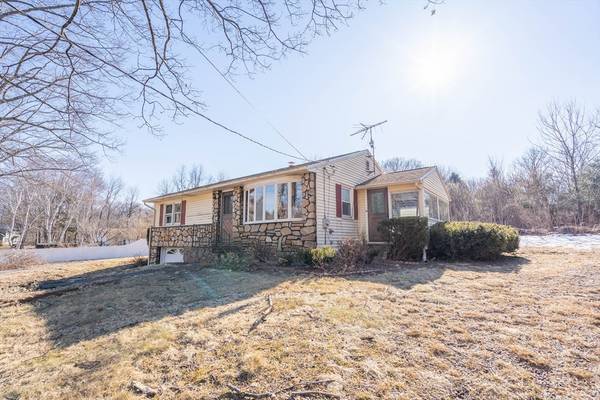 4 G H Wilson Rd, Spencer, MA 01562