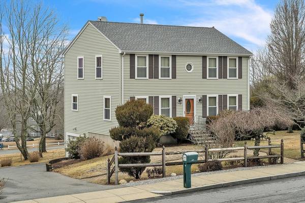 5248 North Main St, Fall River, MA 02720