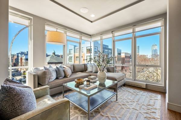 700 Harrison Ave #405, Boston, MA 02118