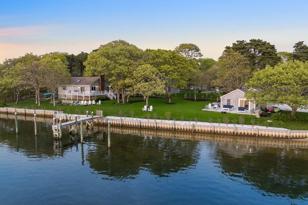30 Overland, Mashpee, MA 02649