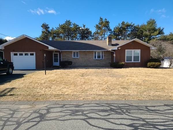 48 Dennison Hill Road, Southbridge, MA 01550