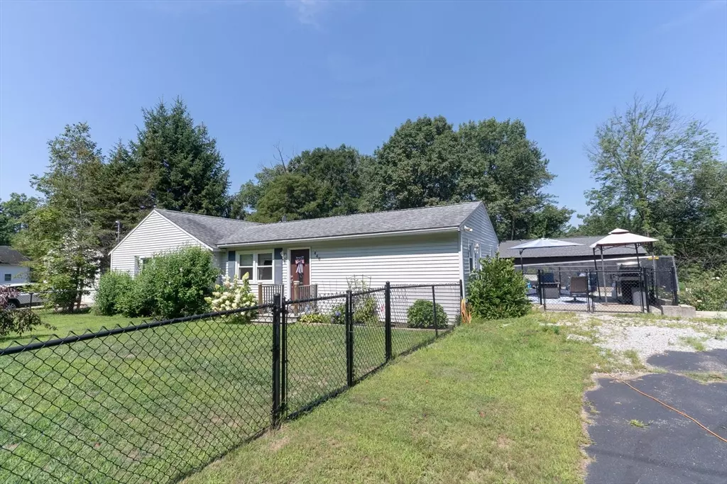 Warren, MA 01083,446 Boston Post Rd