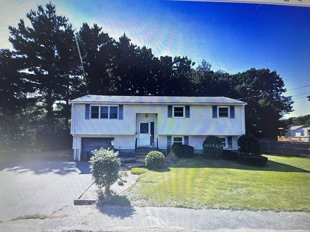 Randolph, MA 02368,4 Fernandez Circle