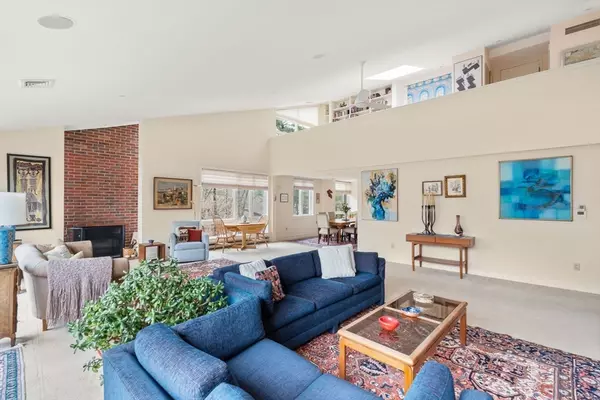 Boston, MA 02130,241 Perkins Street #C402