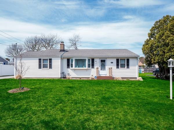 21 Harvard Rd, Dennis, MA 02639