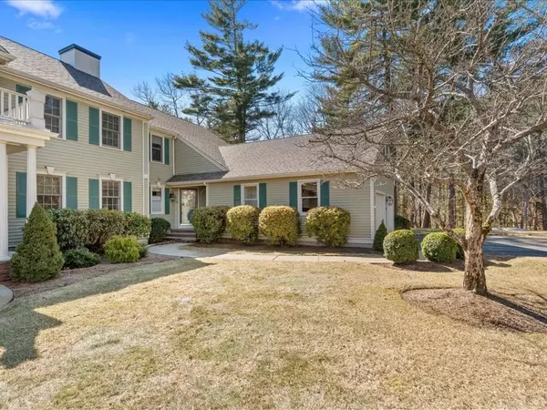 72 Tussock Brook Rd #72, Duxbury, MA 02332