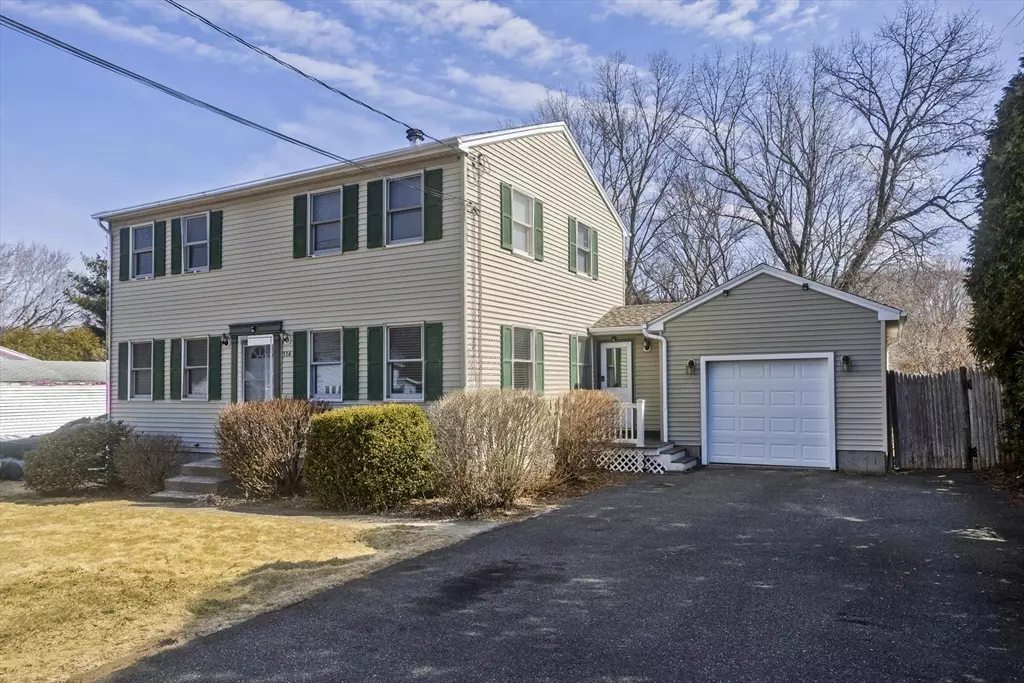 East Longmeadow, MA 01028,114 Vineland Ave