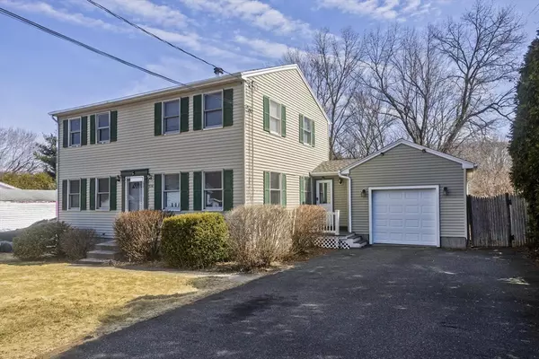 114 Vineland Ave, East Longmeadow, MA 01028