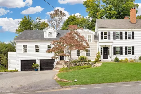 17 Porter Rd, Andover, MA 01810