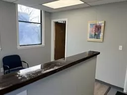 Holyoke, MA 01040,77 Meadow St