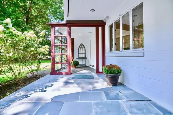 Belmont, MA 02478,115 Juniper Rd