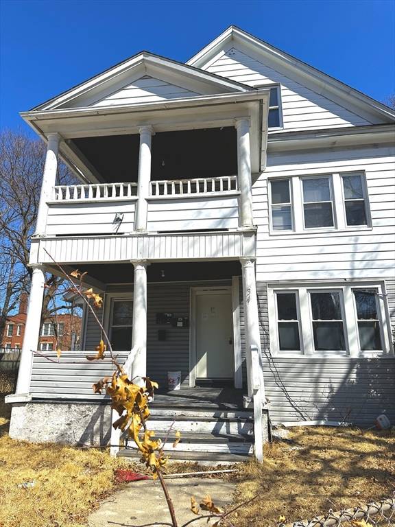 32-34 Vermont St, Springfield, MA 01108