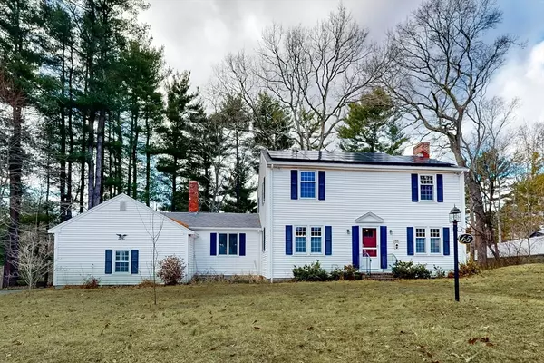 65 Colonial Rd, Medfield, MA 02052