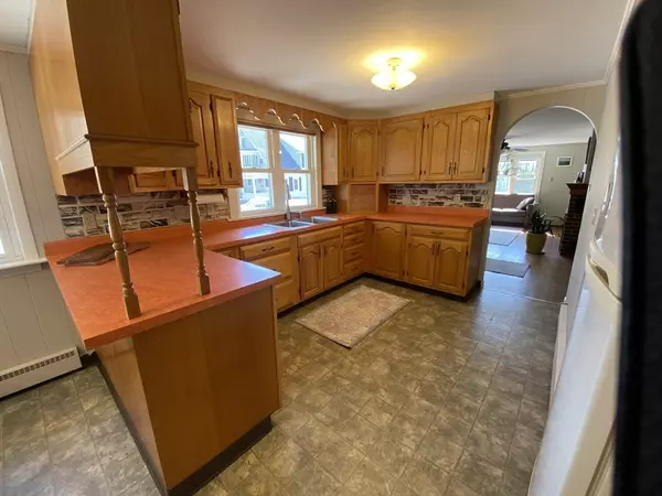 Montague, MA 01376,18 Carlisle Ave