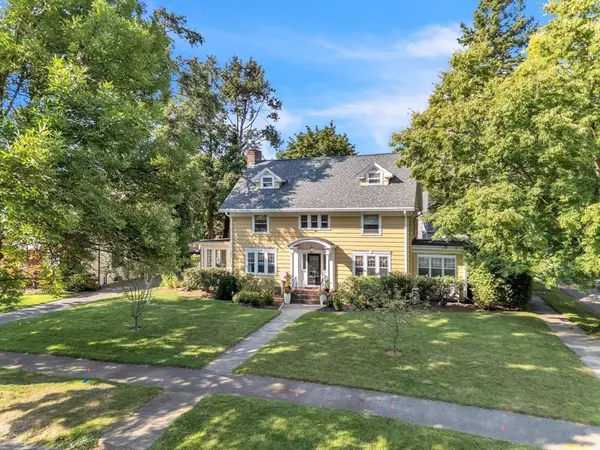 60 Farmington Avenue, Longmeadow, MA 01106