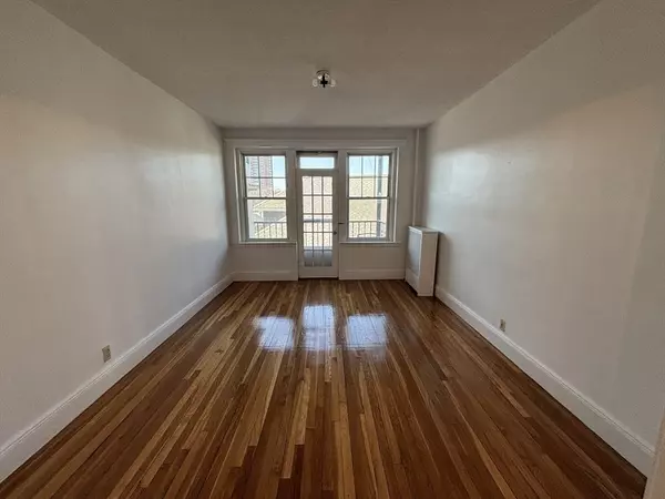 343 South Huntington #7, Boston, MA 02130